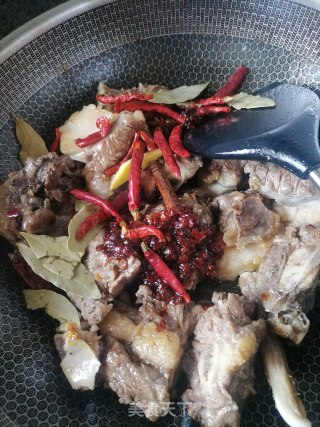 白烧牛排骨的做法步调：8