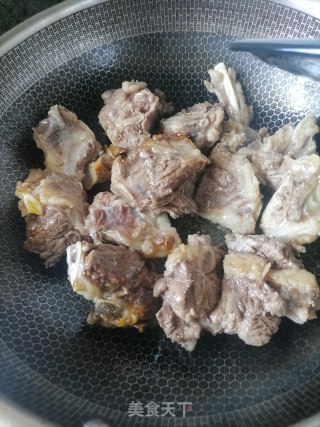 白烧牛排骨的做法步调：7