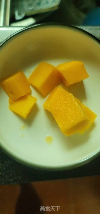 芒果单皮奶冻的做法步调：2