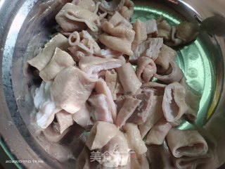 肥肠鱼的做法步调：3