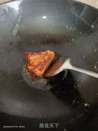 肥肠鱼的做法步调：10
