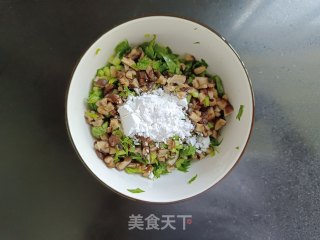 芹菜喷鼻菇夹茄子的做法步调：4