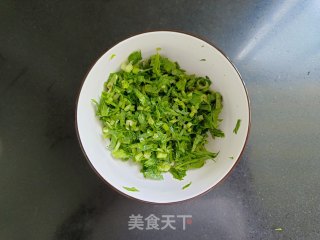 芹菜喷鼻菇夹茄子的做法步调：2