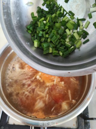 西白柿牛肉汤的做法步调：8