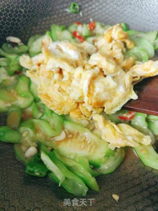 丝瓜炒鸡蛋的做法步调：11