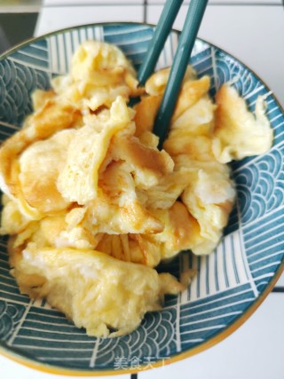 丝瓜炒鸡蛋的做法步调：8