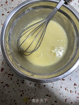 卡士达酱云朵里包的做法步调：1