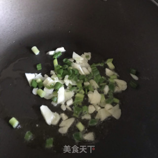 番茄炒西葫芦的做法步调：5