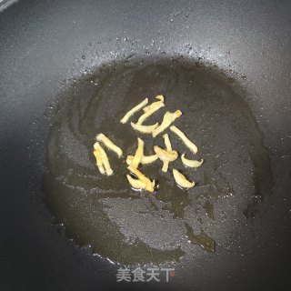 喷鼻干毛豆烧胁排的做法步调：3