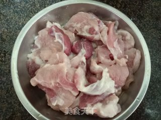 蜜汁肉片的做法步调：1