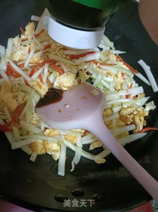 西葫芦炒鸡蛋的做法步调：6