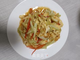 西葫芦炒鸡蛋的做法步调：7
