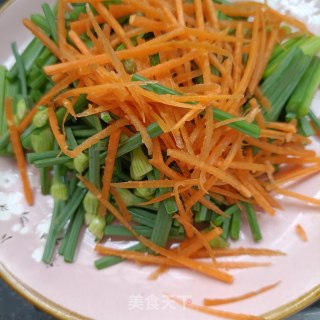 驴肉炒韭菜苔的做法步调：2