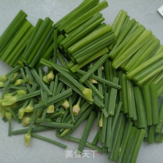 驴肉炒韭菜苔的做法步调：1