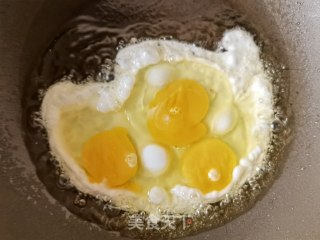 煎蛋烩粉皮的做法步调：4