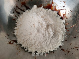 乌糖山查小月饼的做法步调：3