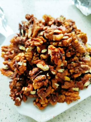 虎魄核桃的做法步调：1