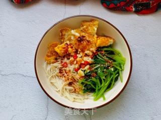 金针菇菠菜拌煎蛋的做法步调：11