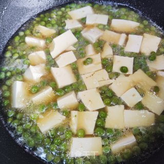 虾仁豆腐煲的做法步调：7