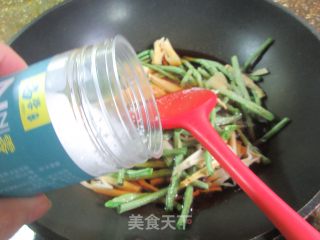 火笋烧豇豆的做法步调：6
