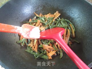 火笋烧豇豆的做法步调：8