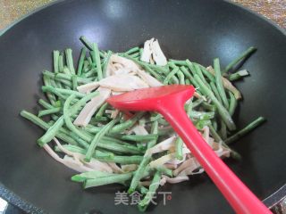 火笋烧豇豆的做法步调：2