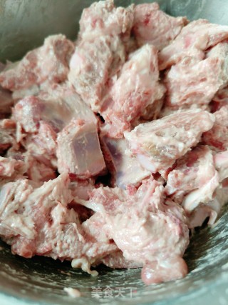蒜喷鼻排骨的做法步调：3