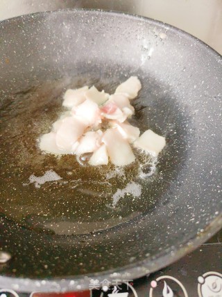 金针菇炒肉片的做法步调：3