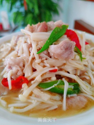 金针菇炒肉片的做法步调：9