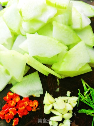 素炒冬瓜的做法步调：2