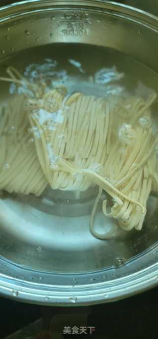 葱油炒扁里的做法步调：2