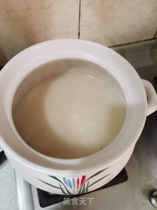 京彩鲈鱼粥的做法步调：6
