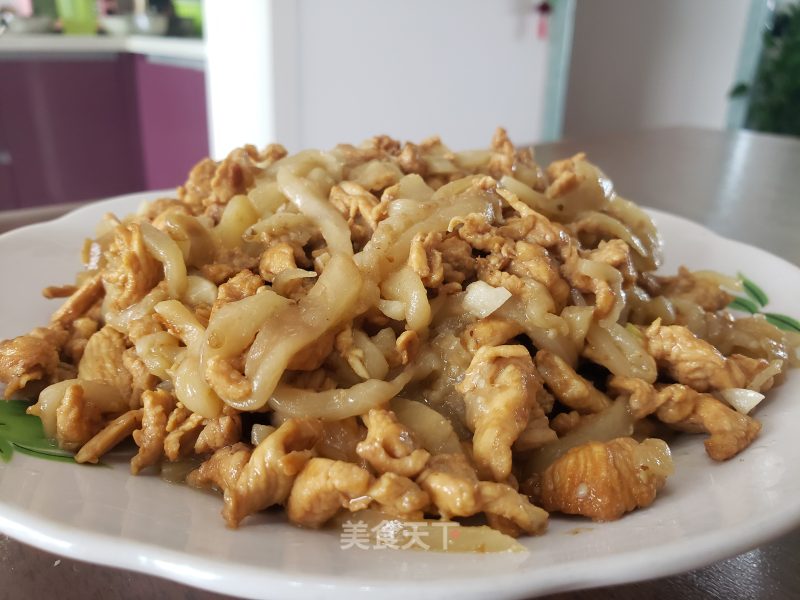 茄子炒鸡胸肉的做法