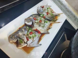 浑蒸鲳鱼的做法步调：11