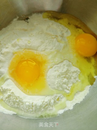 鸡蛋火饼的做法步调：2