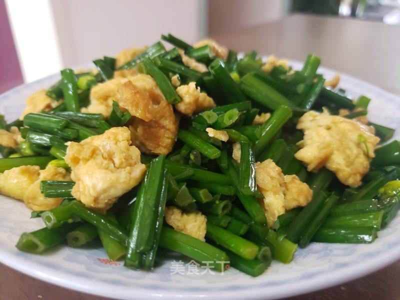 韭苔炒鸡蛋的做法