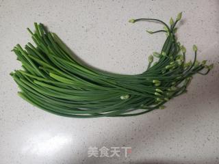 韭苔炒鸡蛋的做法步调：1