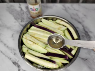 凉拌茄子的做法步调：2