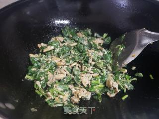 明月草炒鸡蛋的做法步调：5