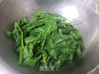 明月草炒鸡蛋的做法步调：2