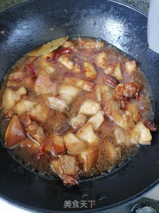 五花肉烧腐竹的做法步调：8