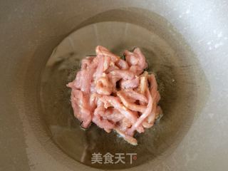 糯米笋炒肉丝的做法步调：7