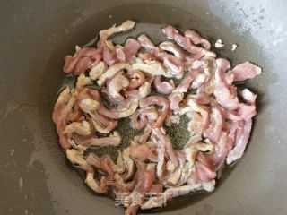 糯米笋炒肉丝的做法步调：8