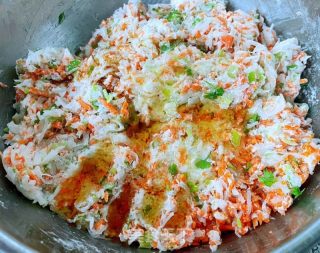 单色萝卜丝丸的做法步调：8