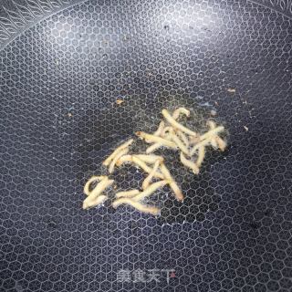 鲈鱼炖豆腐的做法步调：4