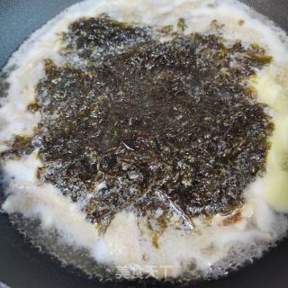 紫菜肉片汤的做法步调：3
