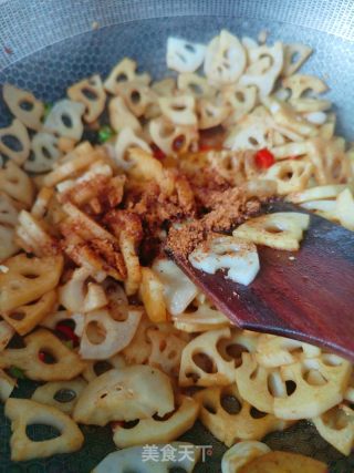 喷鼻辣藕片的做法步调：9
