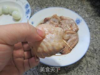 鸡翅中包鹌鹑蛋的做法步调：7