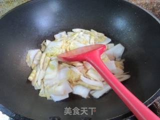 家山笋炒年夜娃娃菜的做法步调：15