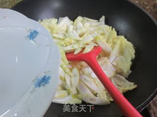 家山笋炒年夜娃娃菜的做法步调：4